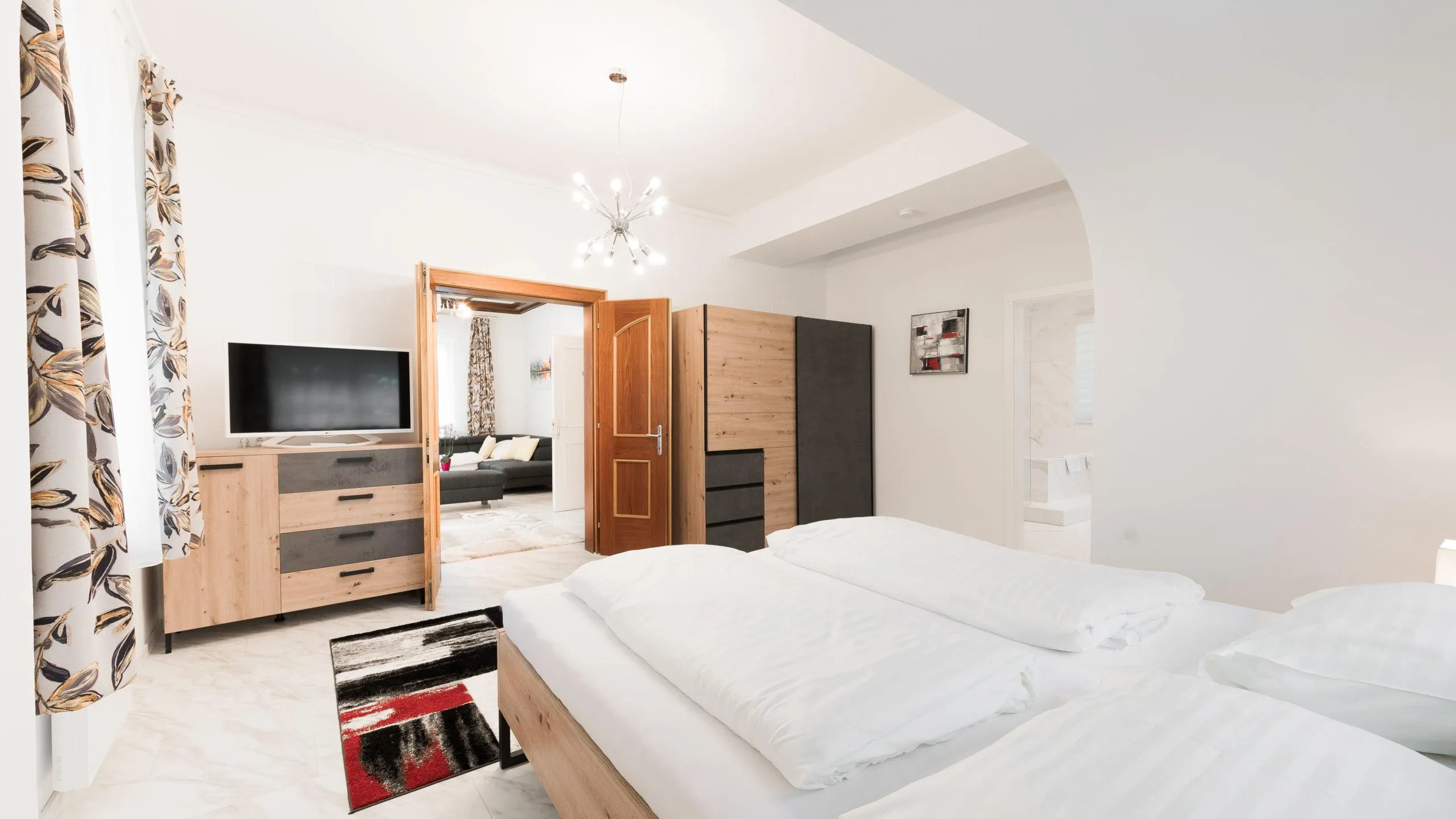 Barrierefreie Ferienwohnung Parkvilla des Strandhotel Orchidee am Klopeiner See Kärnten.