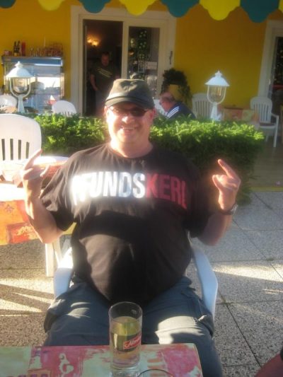 unser lieber Pfundskerl auf unserer Seeterrasse
